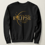 Modern Custom State 2024 Texas Total Solar Eclipse Sweatshirt<br><div class="desc">Introducing our Modern Black & Gold 2024 Texas Total Solar Eclipse Custom T-Shirt, a stylish and commemorative piece for this rare celestial event. this shirt captures the elegance and excitement of the total solar eclipse. With the year 2024 boldly displayed, along with the location of Texas, it serves as a...</div>