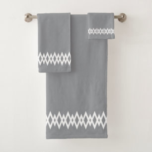 Modern Diamond Decorative Line on Grey Bath Towel Set