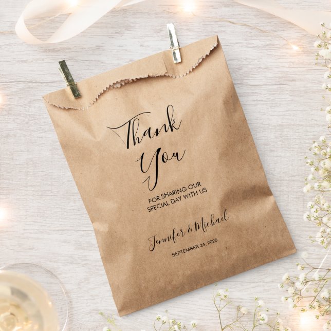 Modern elegant bride and groom Thank You wedding Favour Bags (Clipped)