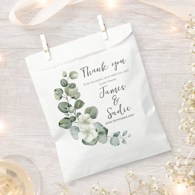 Modern Eucalyptus Favour Bags (Clipped)