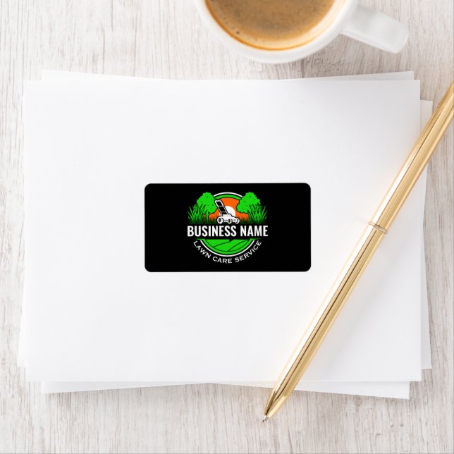 Modern Green Landscaping Lawn Care Label (Insitu)