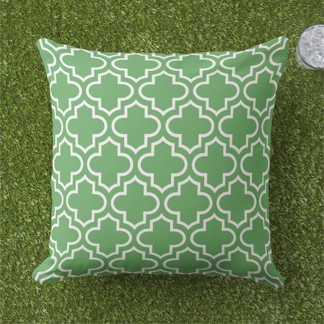 Modern Green Moroccan Quatrefoil Pattern Cushion (Grass)