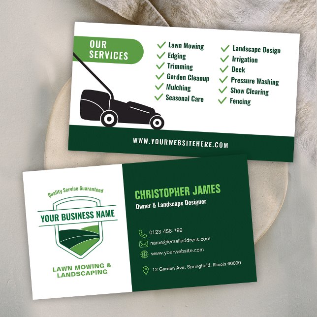 Modern Landscaping Lawn Mowing White & Green Business Card (Modern Landscaping Lawn Mowing White & Green Business Card)