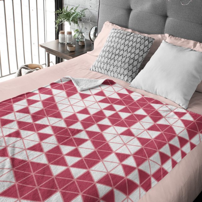 Modern Magenta Pink White Geometric Triangles Fleece Blanket (Creator Uploaded)