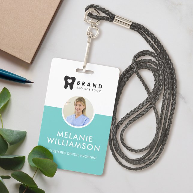 Modern & Minimal Circle Photo Frame & Company Logo ID Badge (Modern & Minimal Circle Photo Frame & Company Logo Badge)