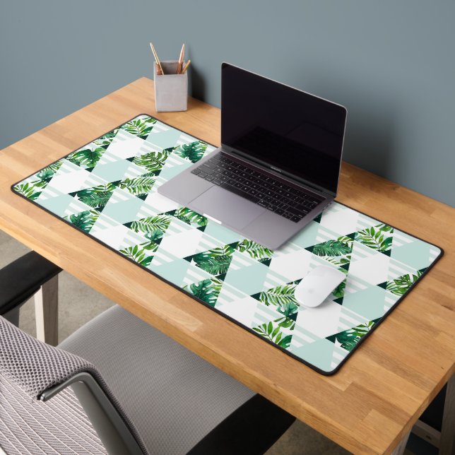 Modern Mint Green Tropical Triangles Pattern Desk Mat (Office 2)