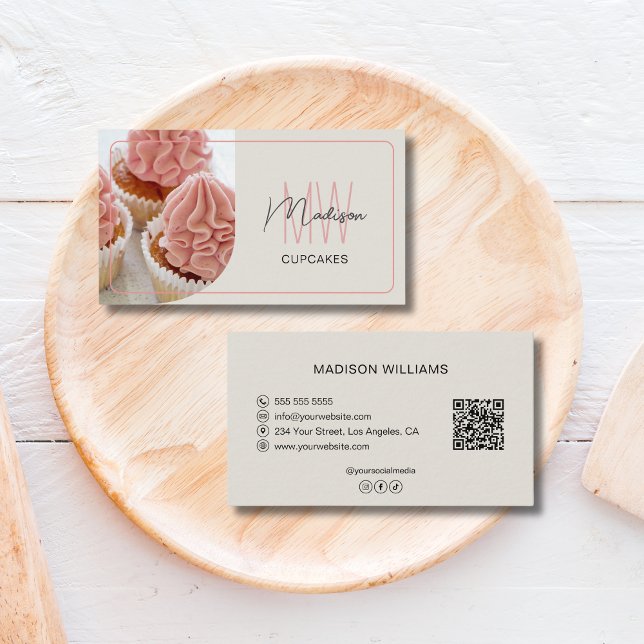 Modern Monogram Logo QR Bakery Business Card (Modern Monogram Logo QR Bakery Business Card)