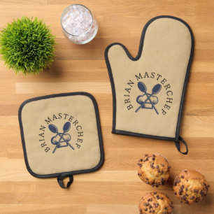 Modern monogram retro for him masterchef oven mitt & pot holder set