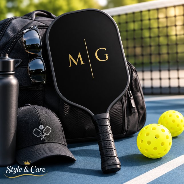 Modern Monogram Stylish Custom Pickleball Paddle (Modern Monogram Stylish Custom Pickleball Paddle)