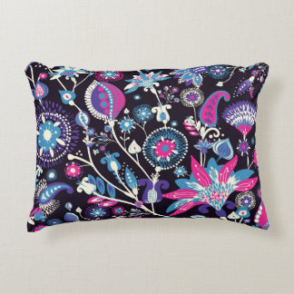 Modern paisley: traditional oriental pattern. decorative cushion