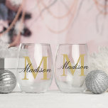 Modern Personalised Gold Black Monogram Stemless Wine Glass<br><div class="desc">Elevate any celebration with our Modern Personalised Gold Black Monogram Stemless Wine Glass. This chic and versatile glass is adorned with a sleek gold and black monogram, making it the perfect gift for wedding parties, bridesmaids, and birthdays . Customise with a name for an extra touch of sophistication. Durable and...</div>
