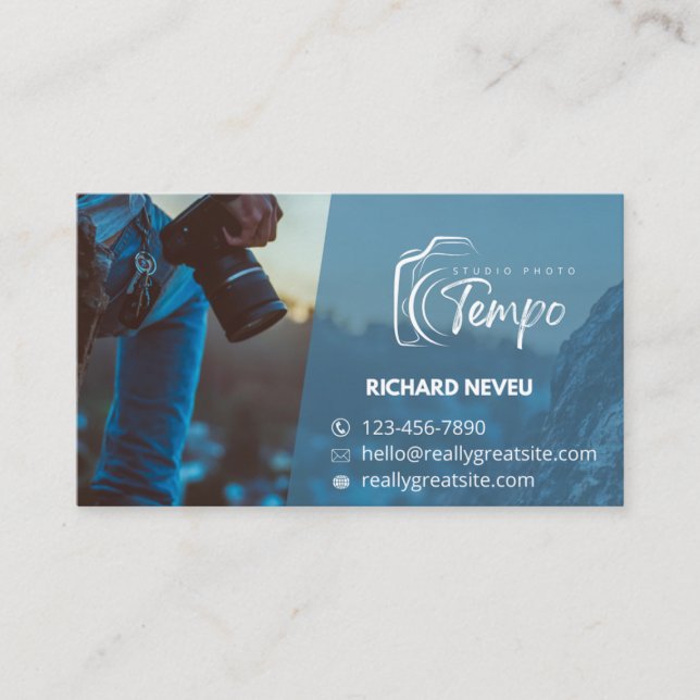  Modern Photographer Business Card – Studio Photo  (Front)