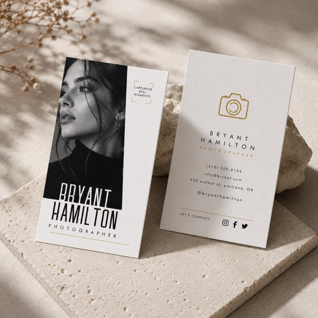 Modern Photographer Business Card Template (Creator Uploaded)