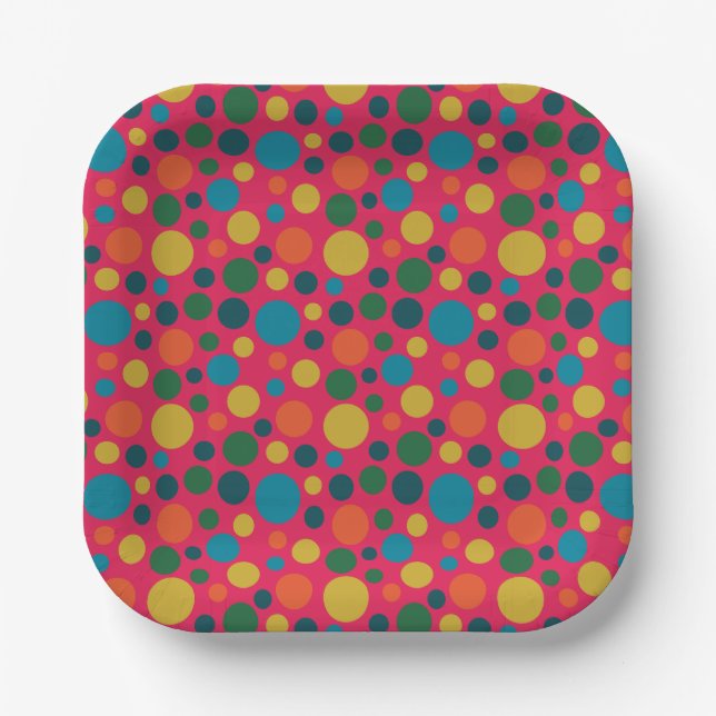 Modern pink polka dot pattern paper plate (Front)