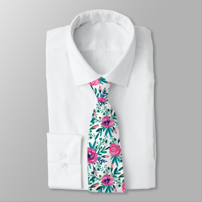 Modern Red Flowers Tie (Tied)