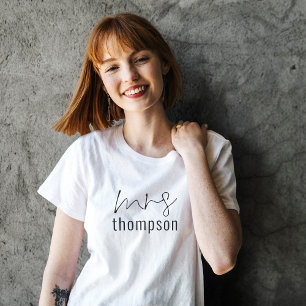 Modern Script Mrs Name T-Shirt