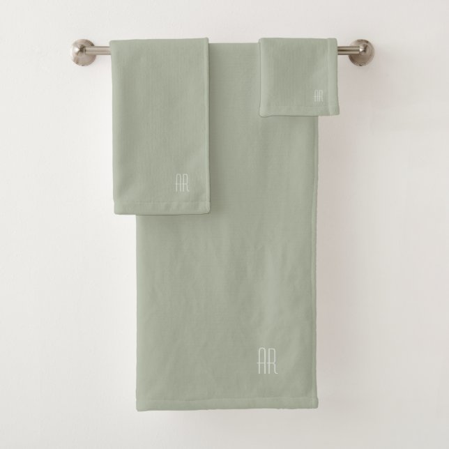 modern silver sage monogram bath towel set (Insitu)
