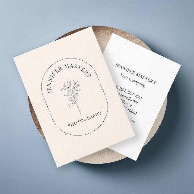 Modern Simple Elegant Floral Business Card (Creator Uploaded)