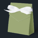 Modern Solid Moss Green Simple Chic Elegant Favour Box<br><div class="desc">Modern Solid Moss Green Simple Chic Elegant Favour Boxes features a modern solid green. Perfect for Valentine's Day,  Women's Day,  Mother's Day,  birthday parties,  anniversary,  weddings,  baby showers and more. Created by Evco Studio www.zazzle.com/store/evcostudio</div>