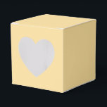 Modern Solid Yellow Simple Chic Elegant Favour Box<br><div class="desc">Modern Solid Yellow Simple Chic Elegant Favour Boxes features a modern solid yellow. Perfect for Valentine's Day,  Father's Day,  Women's Day,  Mother's Day,  birthday parties,  anniversary,  weddings,  baby showers and more. Created by Evco Studio www.zazzle.com/store/evcostudio</div>