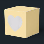 Modern Solid Yellow Simple Chic Elegant Favour Box<br><div class="desc">Modern Solid Yellow Simple Chic Elegant Favour Boxes features a modern solid yellow. Perfect for Valentine's Day,  Father's Day,  Women's Day,  Mother's Day,  birthday parties,  anniversary,  weddings,  baby showers and more. Created by Evco Studio www.zazzle.com/store/evcostudio</div>