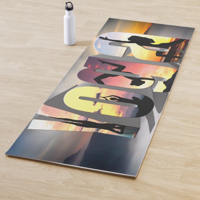 Modern Stylish Minimalist Yoga Mat (In Situ)