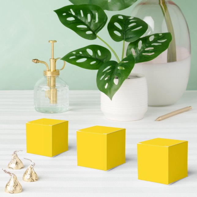 Modern Sun Yellow Plain Solid Colour Favour Box (Multiple)