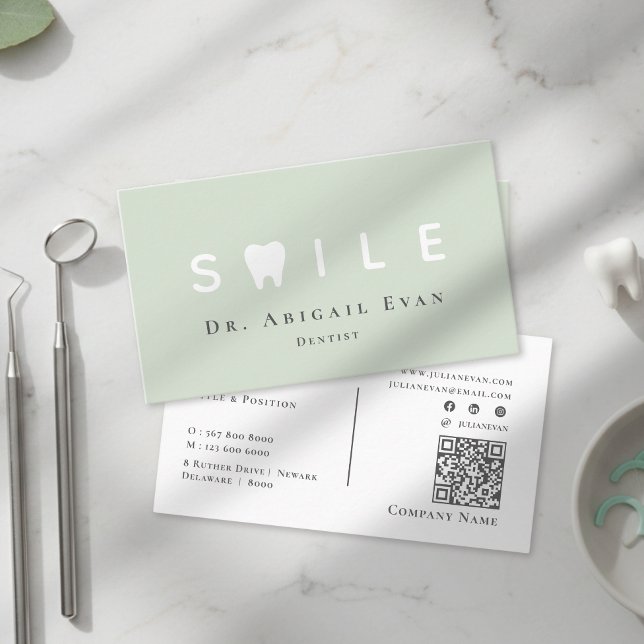 Modern Tooth Icon Professional Sage Green Dentist Business Card (Modern Tooth Icon Professional Sage Green Dentist Business Card)