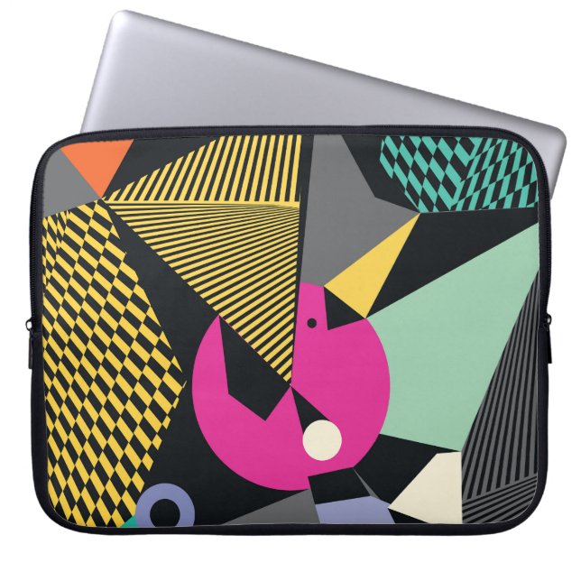 Modern Triangles: Memphis Style Pattern. Laptop Sleeve (Front)