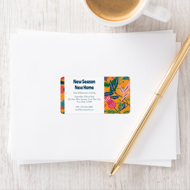 Modern Tropical Floral Pattern Label (Insitu)