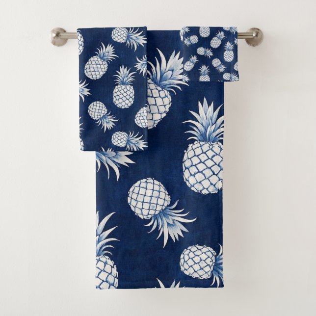 Modern Tropical Pineapple Watercolor Bath Towel Set (Insitu)