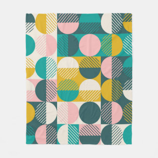 Modern vintage abstract seamless geometric pattern fleece blanket