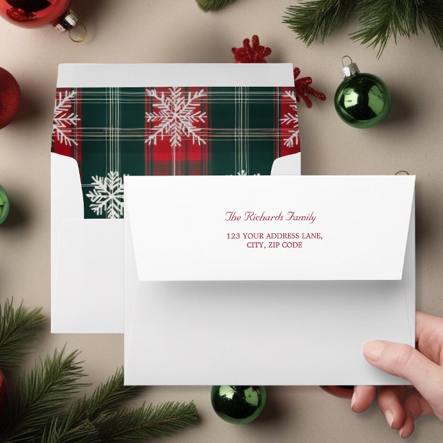 Modern Vintage red & green Christmas Snowflakes  Envelope (Modern Vintage red & green Christmas Snowflakes Envelope)