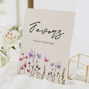Modern Wildflower Beige Wedding Favours Pedestal Sign