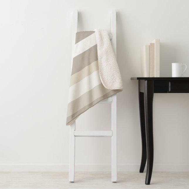 Moderna Linear | Alabaster & Bone Sherpa Blanket (In Situ)