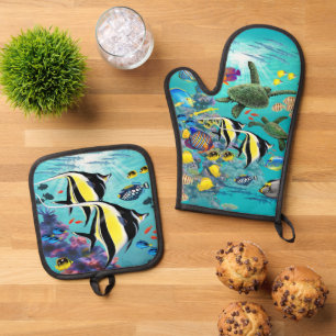 Molokini Cove Hawaiian Tropical Fish Illustration Oven Mitt & Pot Holder Set