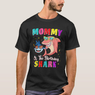 Mommy Of The Shark Birthday Family Matching Birthd T-Shirt