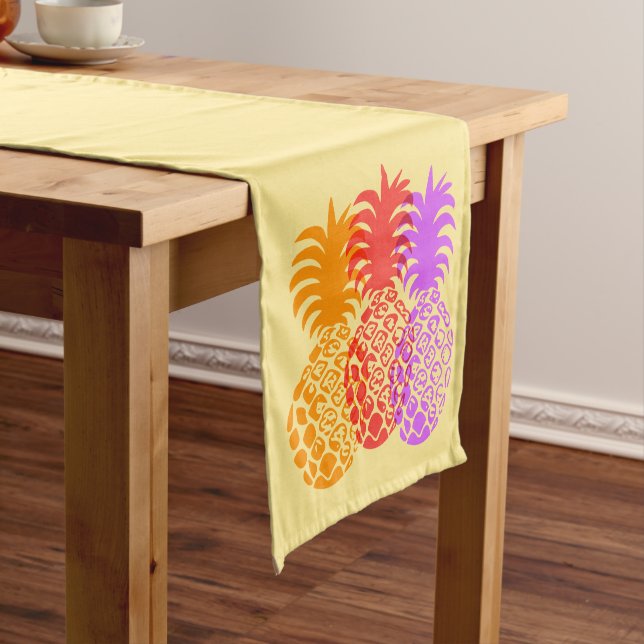 Momona Pineapple Hawaiian Tropical Short Table Runner (In Situ)