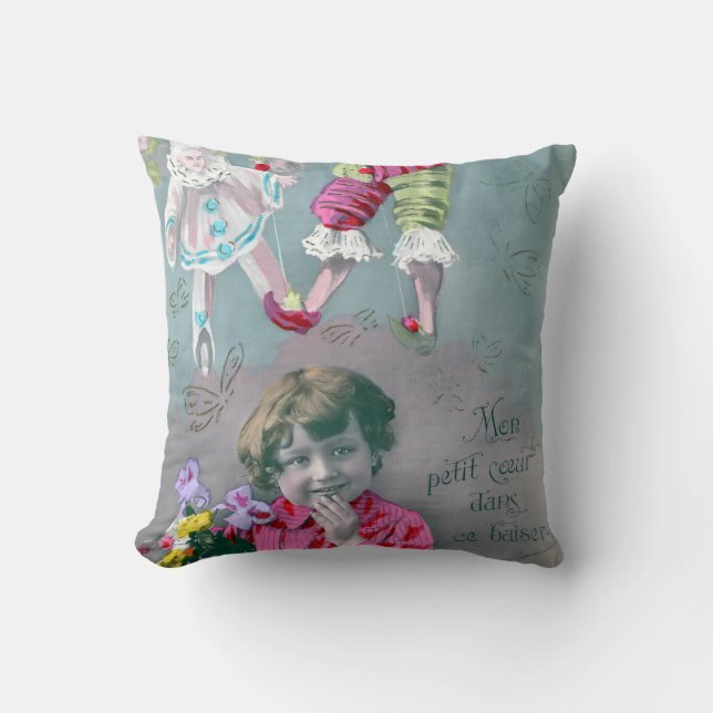 Mon petite coeur dans ce baiser  cushion (Front)