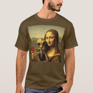 Mona Lisa Alien Selfie - Funny Renaisance T-Shirt