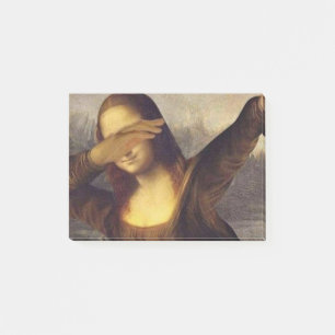 Mona Lisa Dabbing Post-it Notes