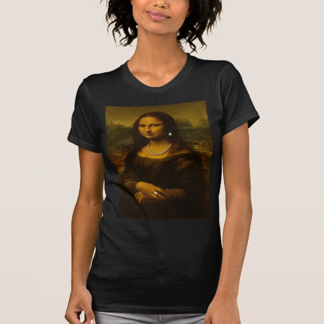 Mona Lisa in Pearls  T-Shirt (Front)