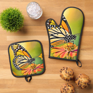 Monarch Butterfly Sip Design Oven Mitt & Pot Holder Set