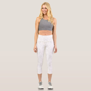 Monochrome Floral Pattern – Elegant Seamless Art Capri Leggings