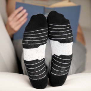 Monochrome Floral Pattern – Elegant Seamless Art Socks