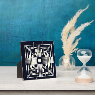 Monochrome Geometric Symmetry – Abstract Line & Ci Plaque