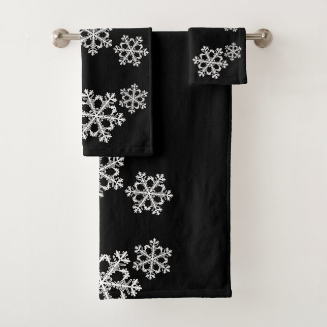 Monochrome Minimalist Snowflake Christmas Pattern Bath Towel Set (Insitu)