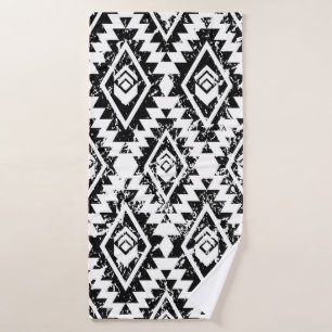 Monochrome tribal ethnic seamless pattern bath towel