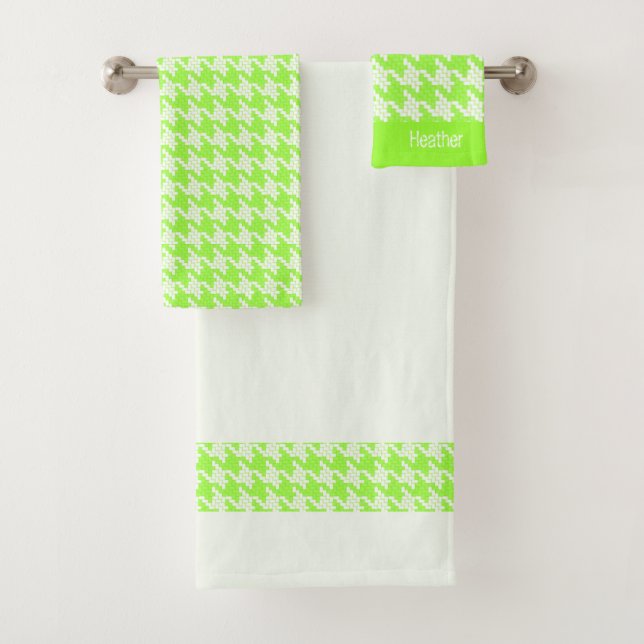 Monogram green and white houndstooth bath towel set (Insitu)