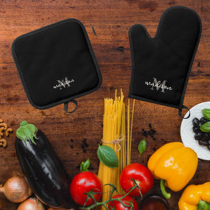 Monogram Initial Name Black Oven Mitt & Pot Holder Set